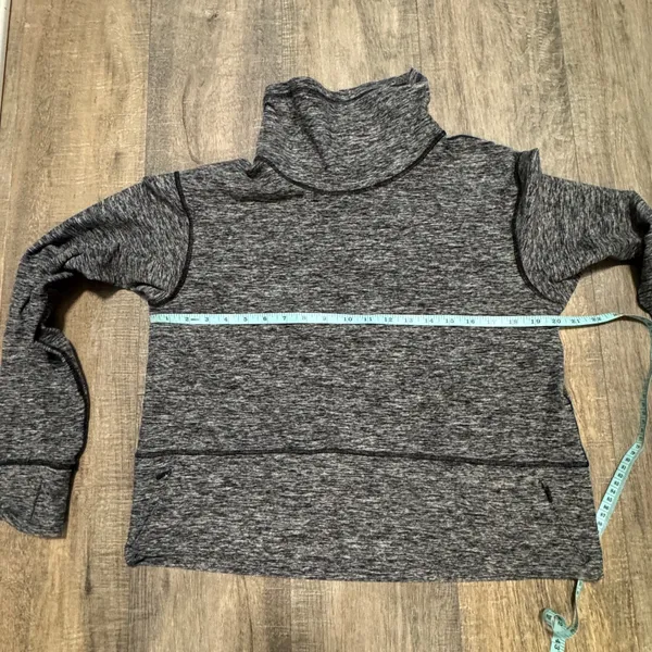 Lululemon Heathered Black Gray Ready to Rulu‎ Fleece Pullover Women's size 8 - Image 5