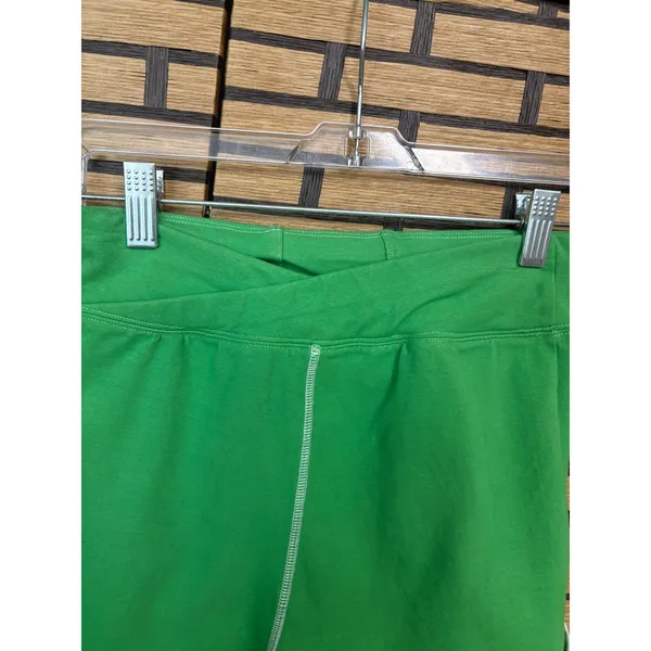 Free People Movement Green Shorts‎ Small - Image 3