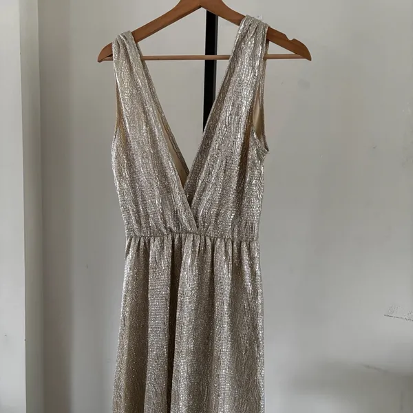 Lulus Metallic Gold Plunging V-Neck Sleeveless maxi Dress - Image 5