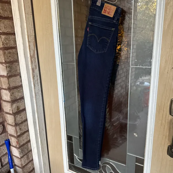 Levi’s Skinny 711 Jeans - Image 6