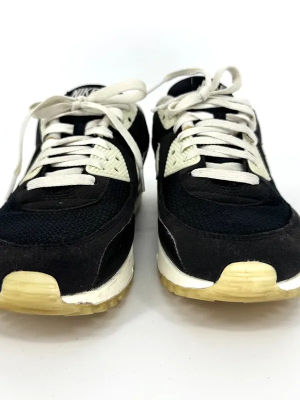 Nike Air Max Lace Up Low Top‎ Athletic Sneakers Black and White Size 10 - Image 2