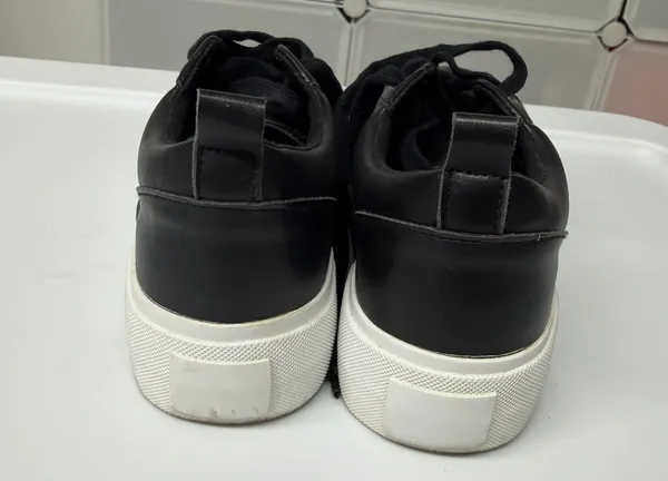H&M Black Sneakers - Image 4