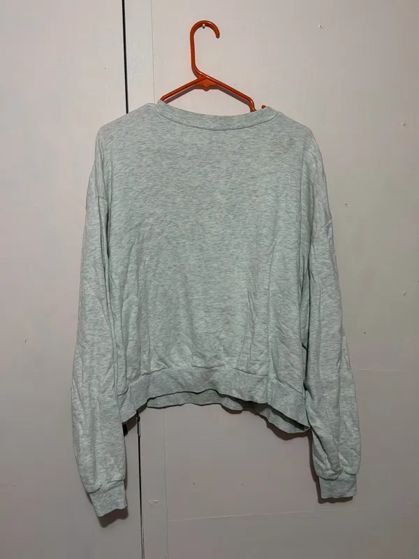 H&M Light Gray Meadow Hills Graphic Sweatshirt with Navy & Pink Print - Image 3