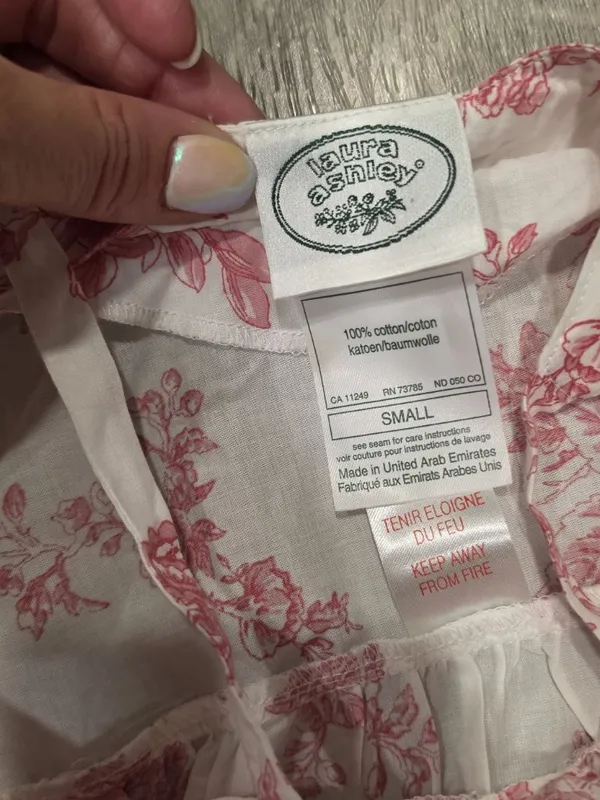 Laura Ashley NWT Floral White & Pink Sleeveless Cotton Dress With Ruffle small - Image 6