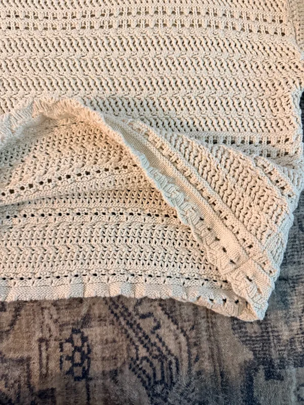 Abercrombie and Fitch Crochet Sweater - Image 3