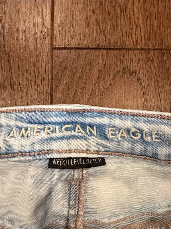American Eagle Next Level Stretch m Distressed Denim Shorts Size 6 - C70-008 - Image 2
