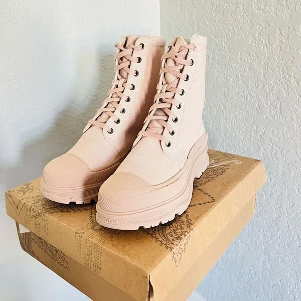 FREE‎ PEOPLE Camp Out Canvas Combat Boot, Natural, Tan/Pink, Size 8, NWT - Image 6