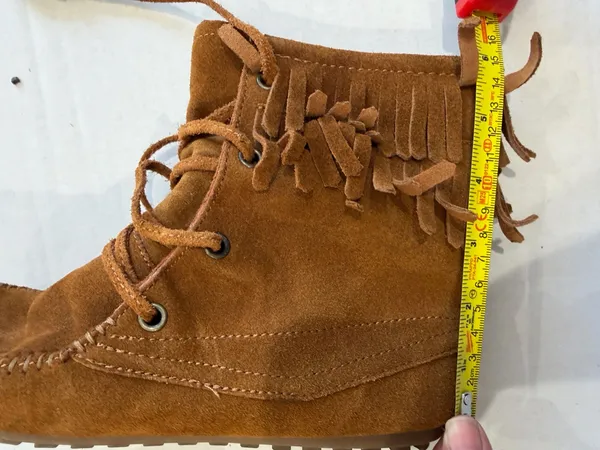 Minnetonka Boots Women’s - Image 6