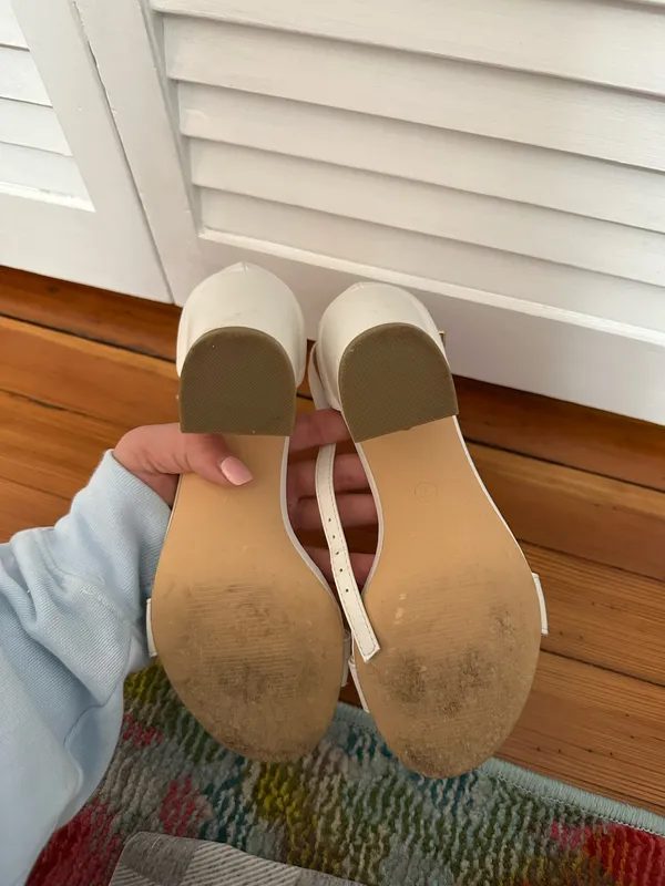 Amazon white heels - Image 4