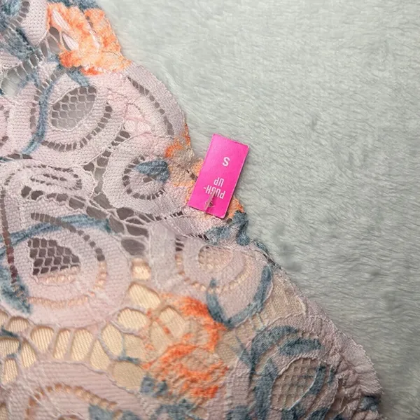 PINK‎ Victoria’s Secret Floral Push Up Women’s Lace Bralette Small - Image 2
