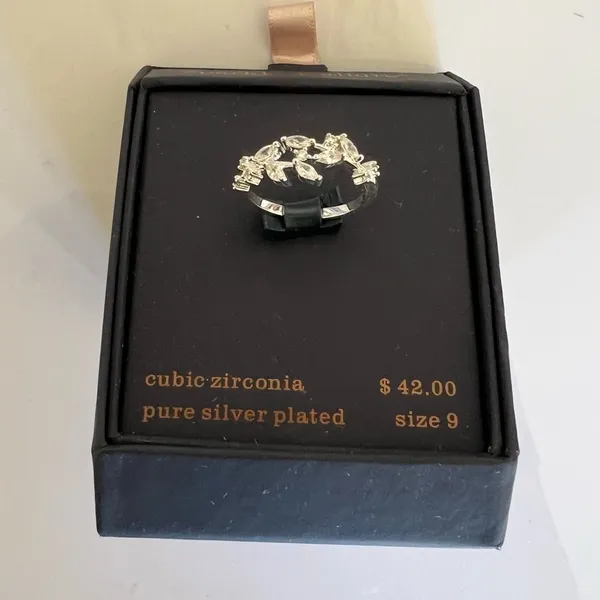 Sparkle Allure Ring Size 9 Cubic‎ Zirconia Pure Silver Plated Vine Design - Image 4