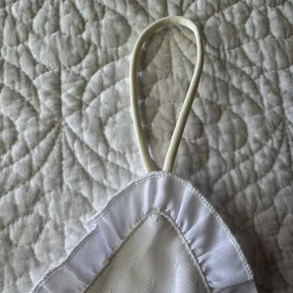 superdown White Crop Top - Image 3