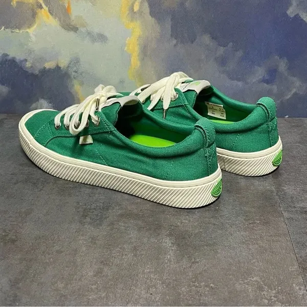 Cariuma Green Canvas OCA Low Cut Women's Sneakers Size 8M - Image 9