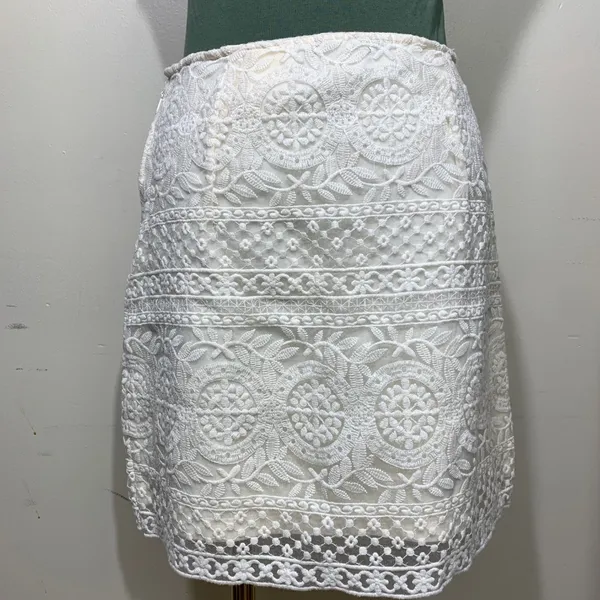 HM Lace Mini Skirt Womens Small Cream Floral Embroidered Side‎ Zip Scalloped Hem - Image 5