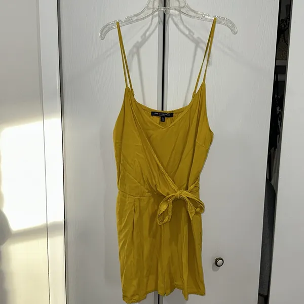 Mustard romper Size L - Image 2