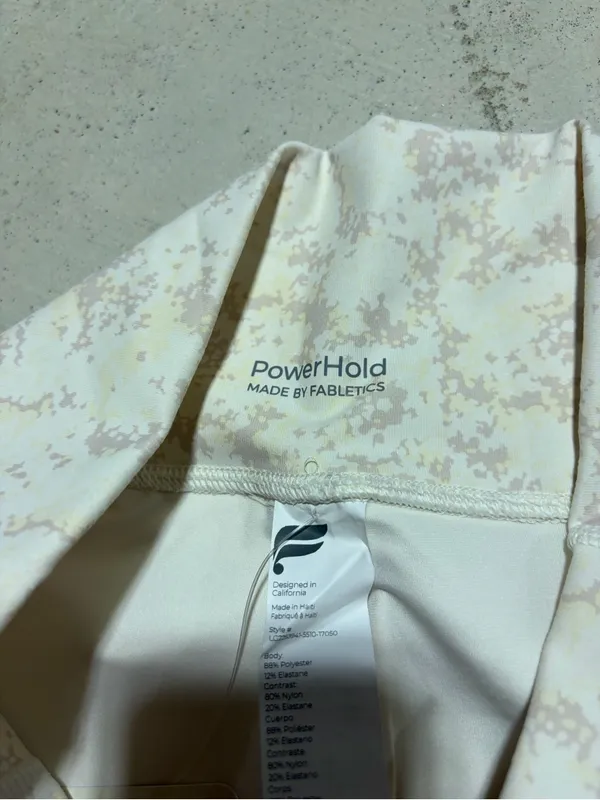 Fabletics NWT Define high-waisted soft white 7/8 leggings large MSRP$70 - Image 3