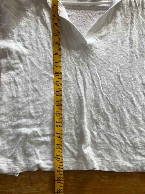 Tahari White Short-Sleeve Button Down Linen Collared V-neck Top Size L - Image 5