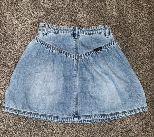 Rolla's High-Waist Pleated Denim Mini Skirt - Image 4