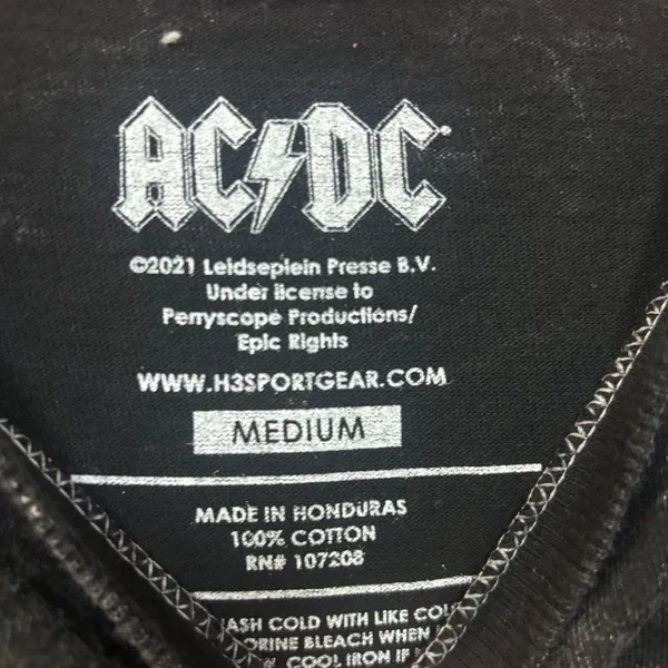 AC/DC Album Cover Arts Through The Years Hard Rock Tee M - Image 4