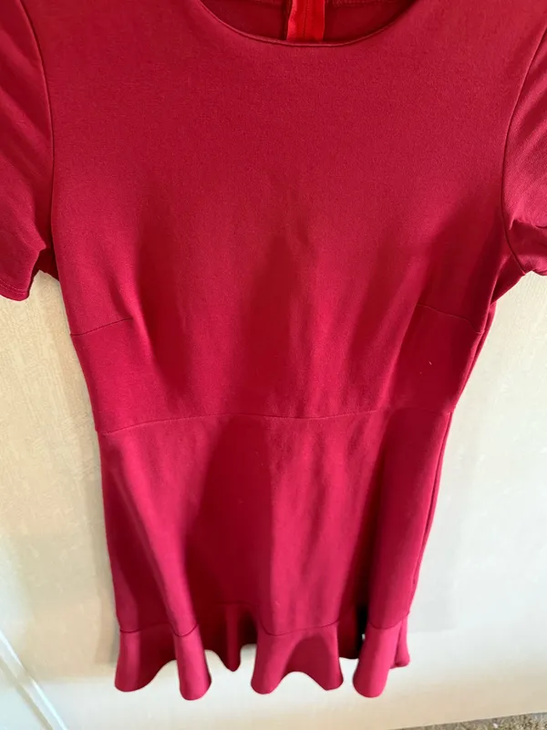 Brigitte Brianna SexyModest Red Ruffle Hem Fit & Flare Dress Size Small - Image 2