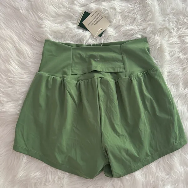 Halara SoftlyZero Airy High Waist Yoga Shorts Kashmir Size Large - Image 5