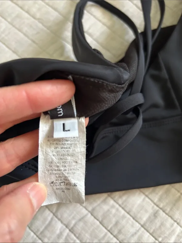 Onzie yoga black workout strapy back sport bra L - Image 6