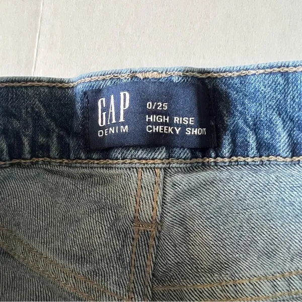 Gap denim button fly high rise cheeky shorts size 0/25 Denim - Image 12