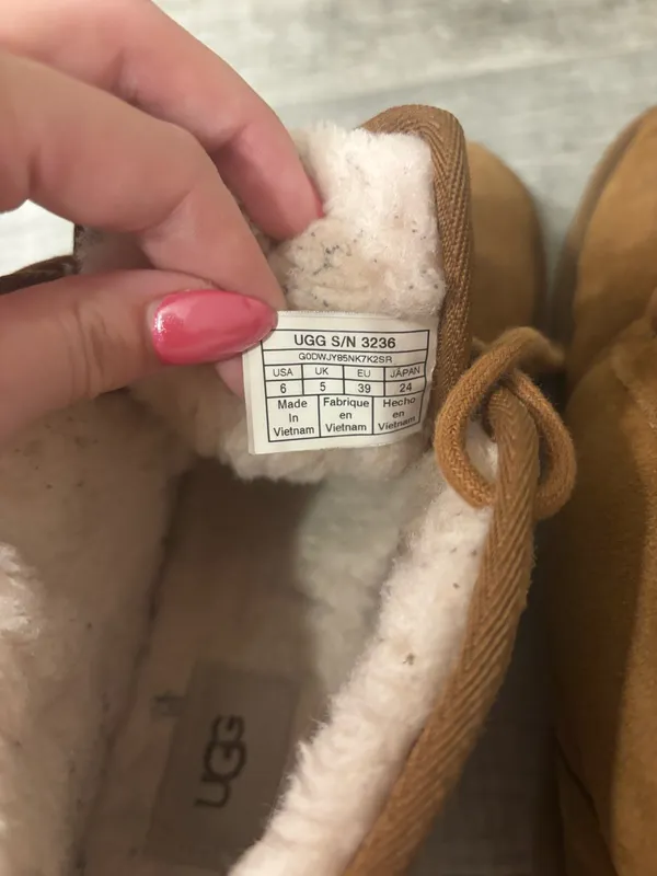 Women’s UGG Neumel Boots - Image 4
