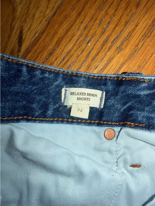 Madewell Relaxed Denim Shorts - Image 3