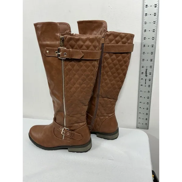 Woman’s Excellent Condition Forever Quilted Knee High Riding Boots 10 Tan - Image 2