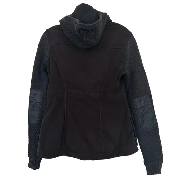 Lululemon Black Miracle Jacket Sz 6 - Image 4