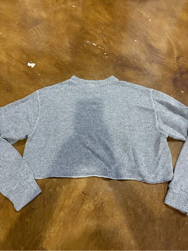 Brandy Melville Gray Cropped Crewneck Sweater - Image 3
