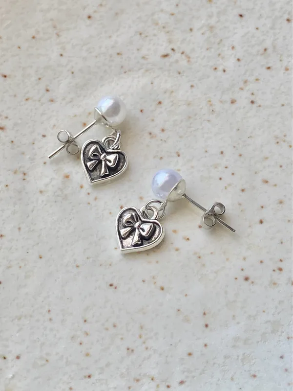 Handmade y2k Kawaii heart ribbon mini dangle earrings 🎀 - Image 7