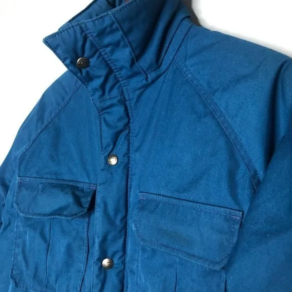 Woolrich vintage women's blue winter puffy jacket with pockets heavy medium - Image 8