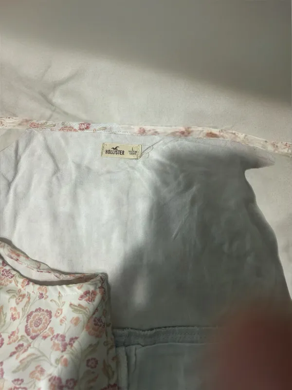 Hollister Dress Floral - Image 4
