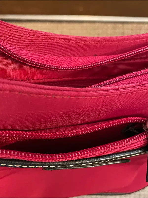 Y2K Kenneth Cole Reaction Shoulder Bag Purse Maroon Black - Image 7
