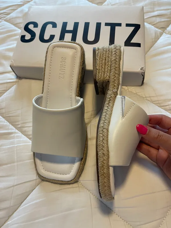 Schutz Corah Atanado Leather Sandal NWT - Image 4