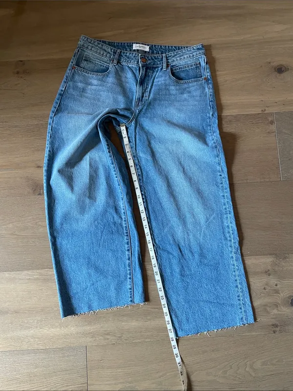 Carly Jean Los Angeles Finn Midrise Baggy Jean Raw Hem Size 9 - Image 9