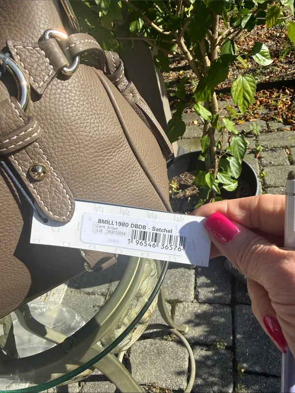 Dooney and Bourke sorrento satchel - Image 3