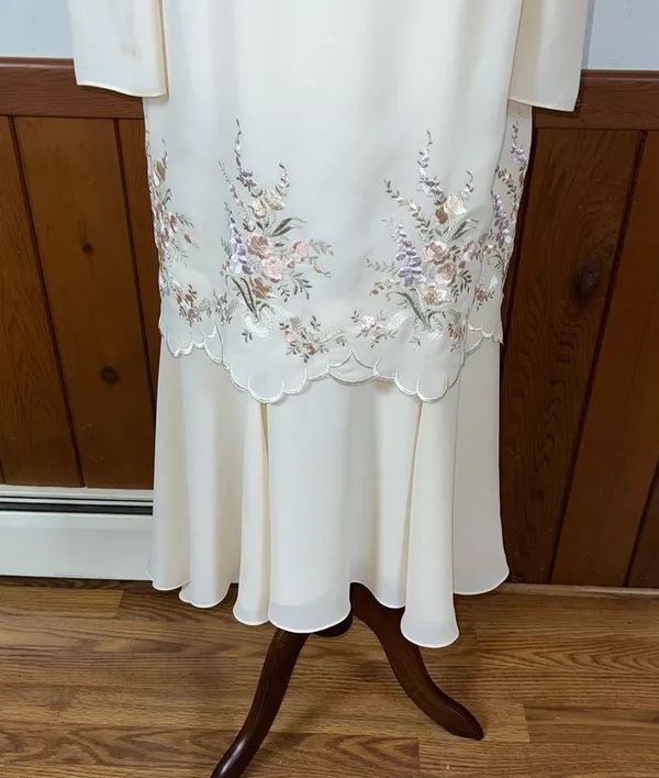 Elegant Vintage 1980s Nightworks Embroidered Mother of the Bride Dress! - Image 3