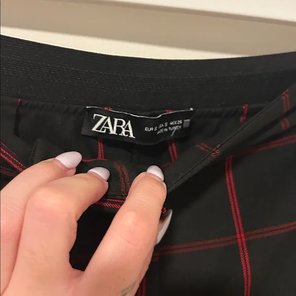 Zara Black Red Work Career Office Academia Dress Pants Plaid Size Small - Image 3