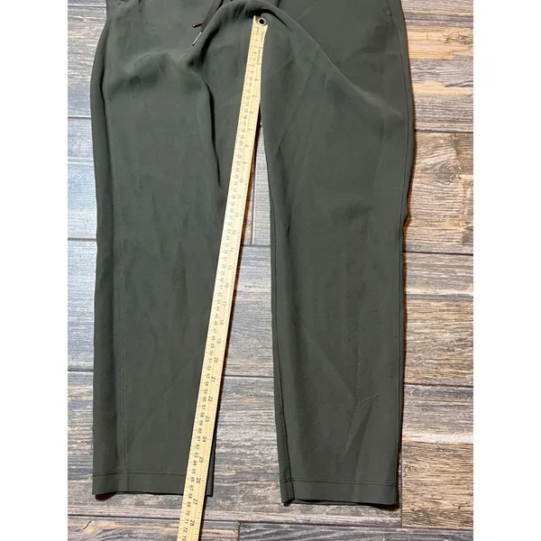Lululemon On the Fly Woven Dark Olive Green Size‎ 6 Jogger Travel Leisure W5BM4S - Image 7