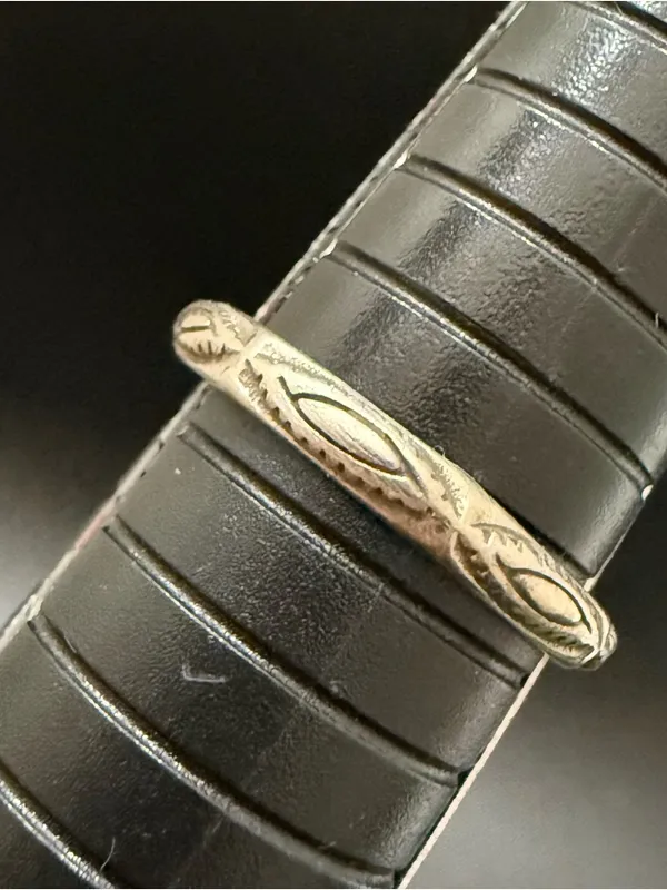 Vintage 925 Sterling Silver Southwestern Skinny Stackable Ring Size 9 - Image 9