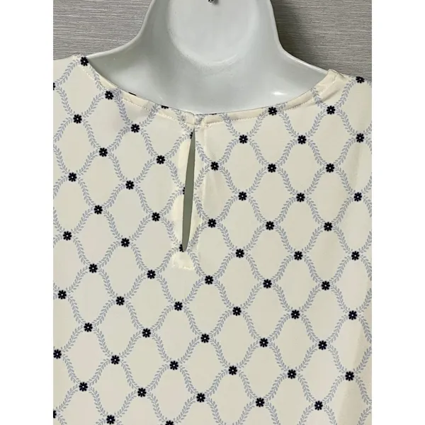 Ann Taylor Womens Blue White Floral Trellis Keyhole Back Blouse Top Size M SP26 - Image 5