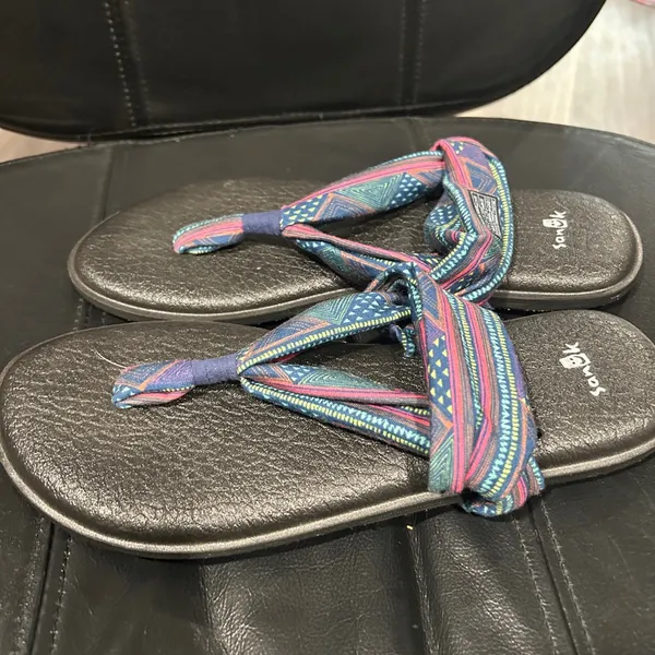 Sanuk Women's Blue and Pink Sandals - Image 5