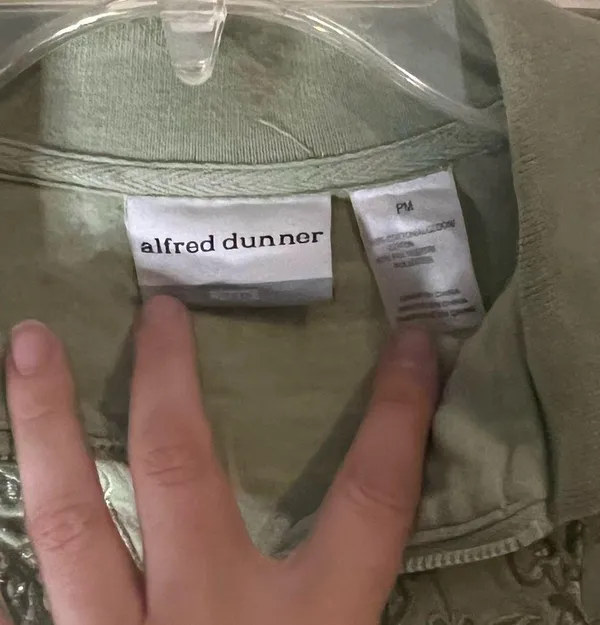 PM Alfred Dunner green embroidered track sweater - Image 3
