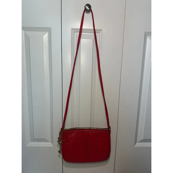 Fossil Erin Crossbody Bag‎ Womens Small Red Pebbled Leather Key Charm Pockets - Image 3