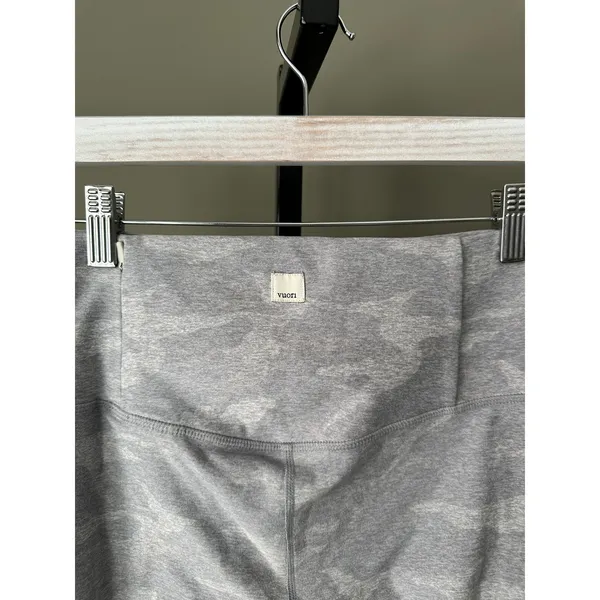 Vuori Clean Elevation Legging Pale Heather Camo Women's Medium - Image 5