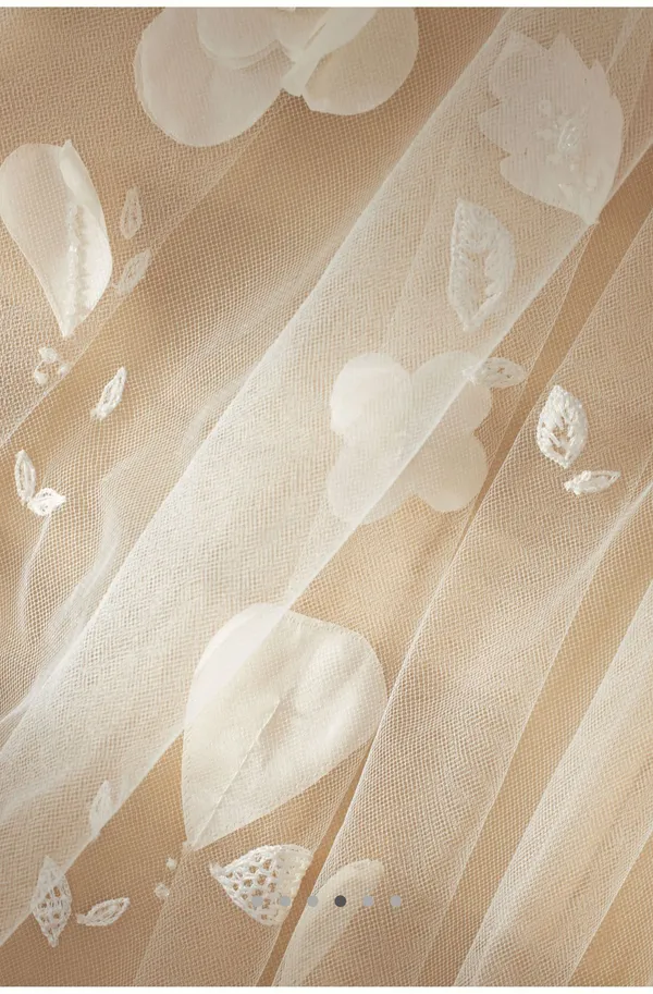 Wedding Veil - Image 4