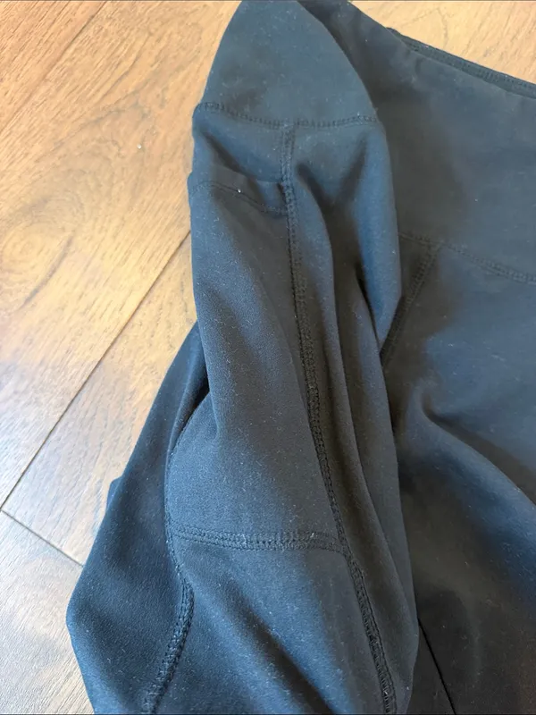 Danskin Black High-Rise 6” Bike Shorts with Side Pockets Size Small - C27-173 - Image 4